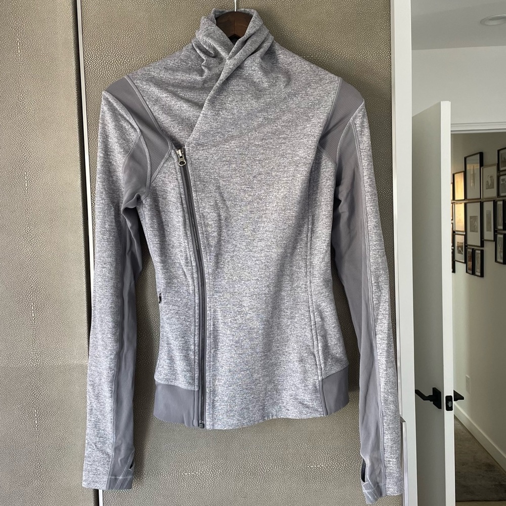 Lululemon fitted heathered grey jacket size 6